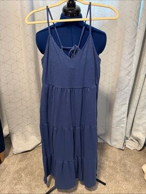 Old navy Blue Tiered Spaghetti Strap Dress with pockets!